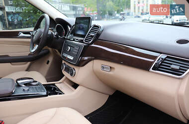 Внедорожник / Кроссовер Mercedes-Benz GLE-Class 2016 в 