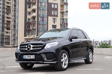 Внедорожник / Кроссовер Mercedes-Benz GLE-Class 2016 в 