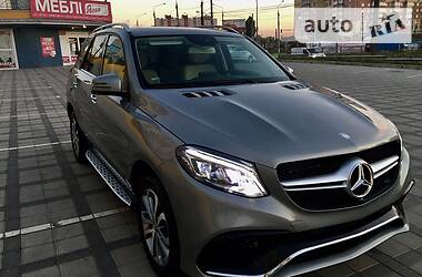 Позашляховик / Кросовер Mercedes-Benz GLE-Class 2016 в 