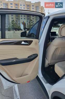 Внедорожник / Кроссовер Mercedes-Benz GLE-Class 2017 в 