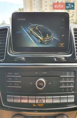 Внедорожник / Кроссовер Mercedes-Benz GLE-Class 2017 в 