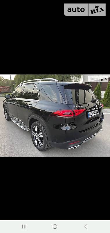 Внедорожник / Кроссовер Mercedes-Benz GLE-Class 2019 в Иршаве