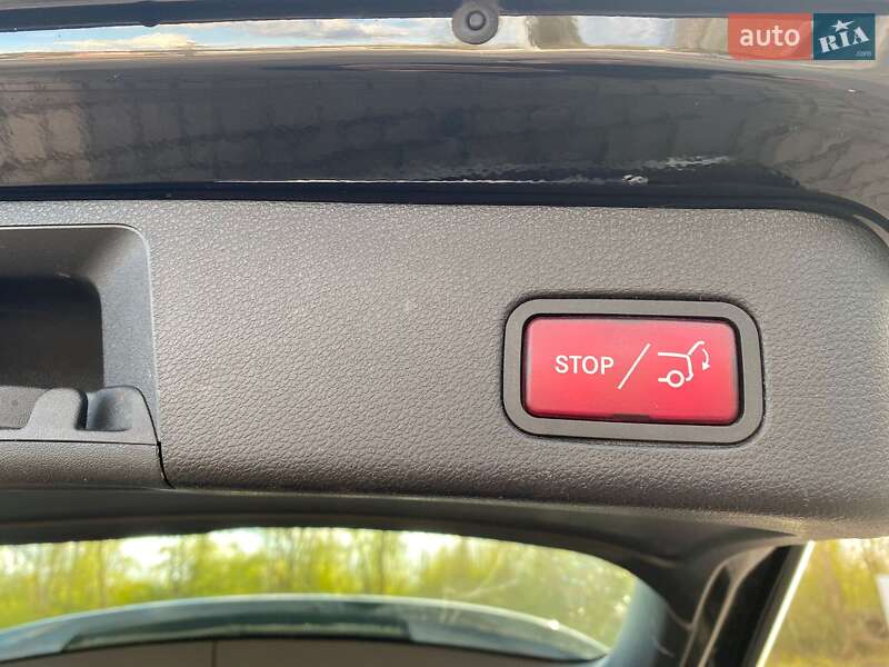 Внедорожник / Кроссовер Mercedes-Benz GLE-Class 2015 в Ужгороде фото 17 Внедорожник / Кроссовер Mercedes-Benz GLE-Class 2015 в Ужгороде