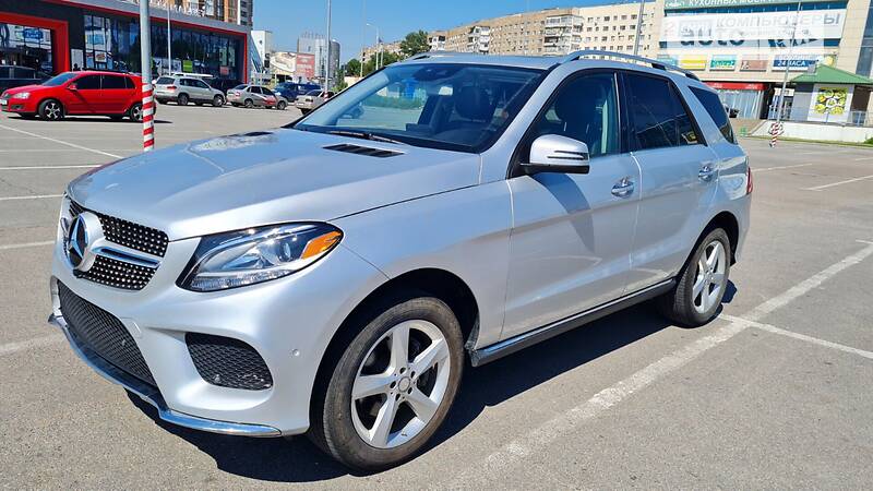 Позашляховик / Кросовер Mercedes-Benz GLE-Class 2015 в Олександрівці (Краматорського району) фото 13 Позашляховик / Кросовер Mercedes-Benz GLE-Class 2015 в Олександрівці (Краматорського району)