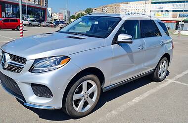 Внедорожник / Кроссовер Mercedes-Benz GLE-Class 2015 в 