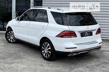 Внедорожник / Кроссовер Mercedes-Benz GLE-Class 2015 в 