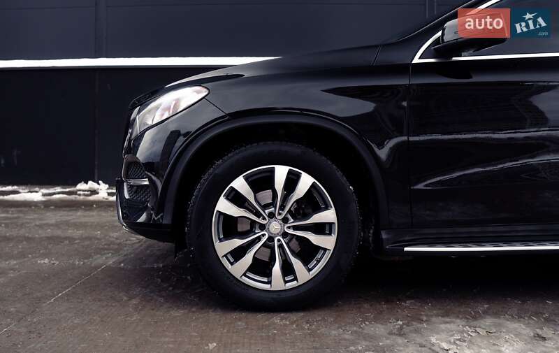 Внедорожник / Кроссовер Mercedes-Benz GLE-Class 2015 в Киеве