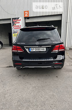 Внедорожник / Кроссовер Mercedes-Benz GLE-Class 2017 в Запорожье