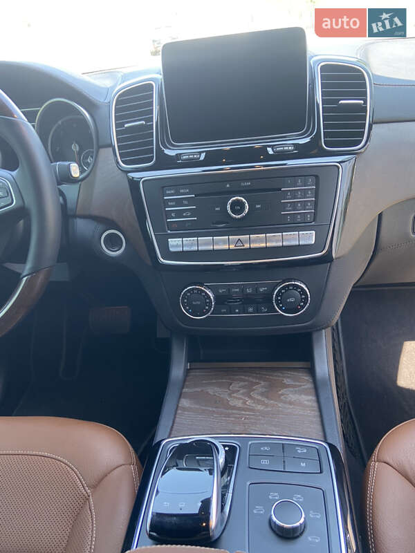 Позашляховик / Кросовер Mercedes-Benz GLE-Class 2015 в Києві