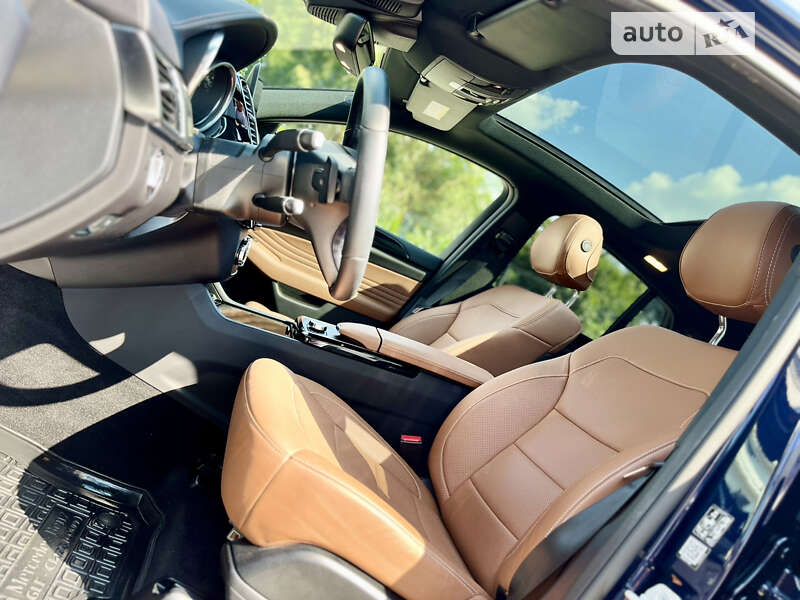 Внедорожник / Кроссовер Mercedes-Benz GLE-Class 2017 в Ивано-Франковске