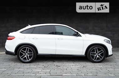 Внедорожник / Кроссовер Mercedes-Benz GLE-Class 2016 в 