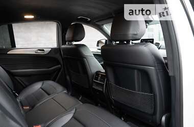 Внедорожник / Кроссовер Mercedes-Benz GLE-Class 2016 в 