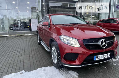 Внедорожник / Кроссовер Mercedes-Benz GLE-Class 2016 в 