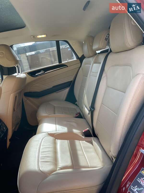 Внедорожник / Кроссовер Mercedes-Benz GLE-Class 2016 в Киеве