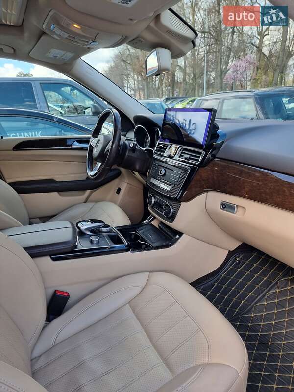 Внедорожник / Кроссовер Mercedes-Benz GLE-Class 2017 в Киеве