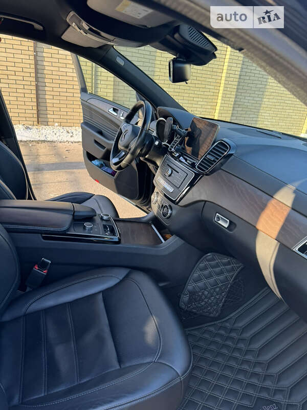 Внедорожник / Кроссовер Mercedes-Benz GLE-Class 2019 в Харькове фото 4 Внедорожник / Кроссовер Mercedes-Benz GLE-Class 2019 в Харькове