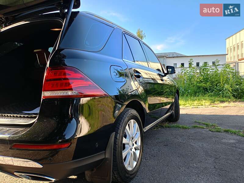 Позашляховик / Кросовер Mercedes-Benz GLE-Class 2017 в Києві фото 6 Позашляховик / Кросовер Mercedes-Benz GLE-Class 2017 в Києві
