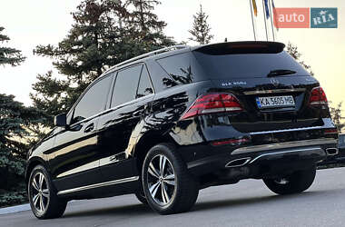 Внедорожник / Кроссовер Mercedes-Benz GLE-Class 2016 в 