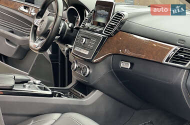 Внедорожник / Кроссовер Mercedes-Benz GLE-Class 2016 в 