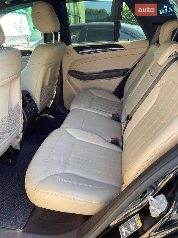 Внедорожник / Кроссовер Mercedes-Benz GLE-Class 2016 в Звенигородке