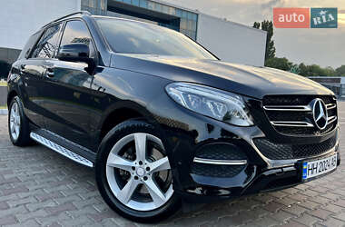 Позашляховик / Кросовер Mercedes-Benz GLE-Class 2015 в 