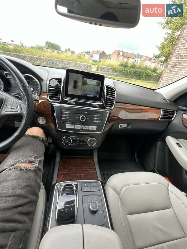 Внедорожник / Кроссовер Mercedes-Benz GLE-Class 2016 в Киеве