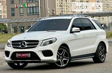 Внедорожник / Кроссовер Mercedes-Benz GLE-Class 2015 в Киеве