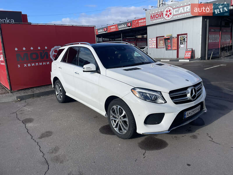 Позашляховик / Кросовер Mercedes-Benz GLE-Class 2015 в Києві