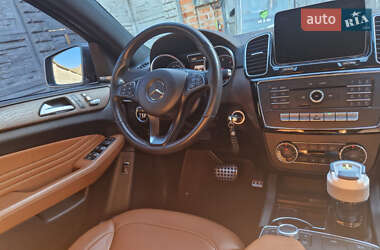 Внедорожник / Кроссовер Mercedes-Benz GLE-Class 2017 в 