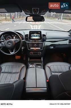 Внедорожник / Кроссовер Mercedes-Benz GLE-Class 2017 в 