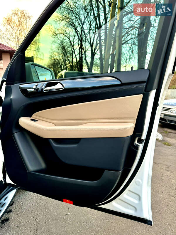Внедорожник / Кроссовер Mercedes-Benz GLE-Class 2015 в Полтаве
