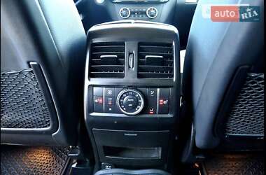Внедорожник / Кроссовер Mercedes-Benz GLE-Class 2016 в 