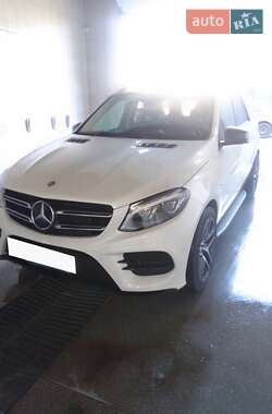 Внедорожник / Кроссовер Mercedes-Benz GLE-Class 2016 в 