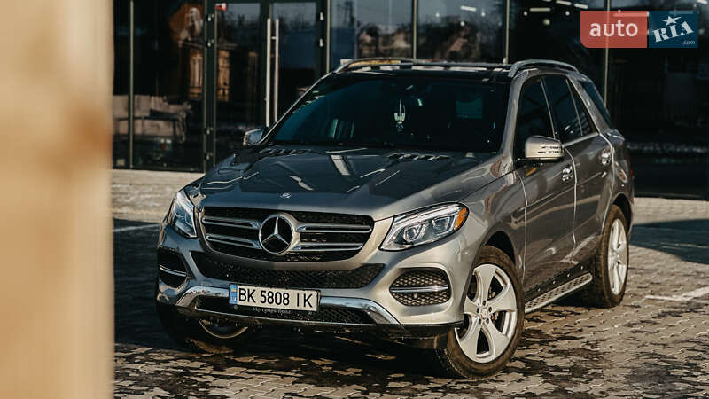 Внедорожник / Кроссовер Mercedes-Benz GLE-Class 2015 в Ровно