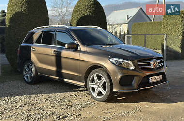 Внедорожник / Кроссовер Mercedes-Benz GLE-Class 2017 в 