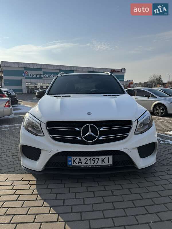 Внедорожник / Кроссовер Mercedes-Benz GLE-Class 2016 в Киеве