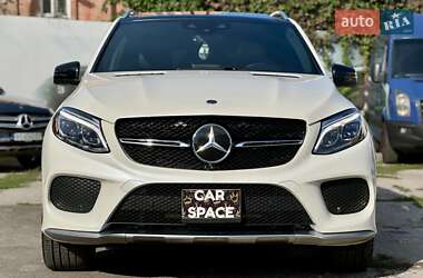 Внедорожник / Кроссовер Mercedes-Benz GLE-Class 2018 в 