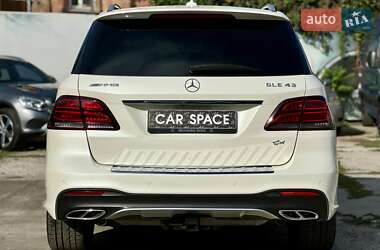 Внедорожник / Кроссовер Mercedes-Benz GLE-Class 2018 в 