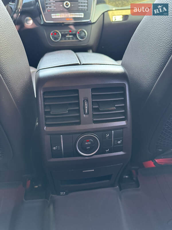 Внедорожник / Кроссовер Mercedes-Benz GLE-Class 2016 в Киеве