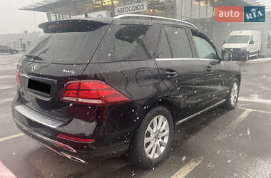 Внедорожник / Кроссовер Mercedes-Benz GLE-Class 2017 в 