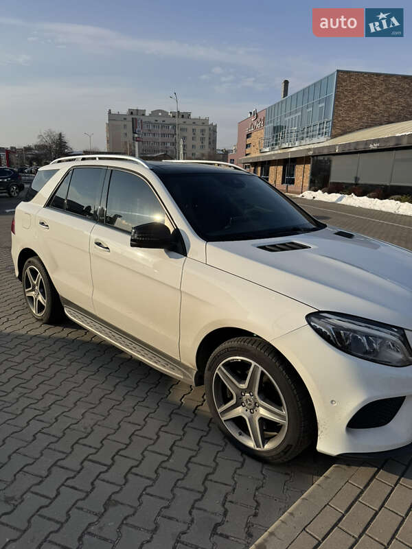 Внедорожник / Кроссовер Mercedes-Benz GLE-Class 2016 в Киеве