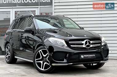 Внедорожник / Кроссовер Mercedes-Benz GLE-Class 2016 в 