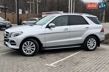 Внедорожник / Кроссовер Mercedes-Benz GLE-Class 2016 в 