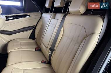 Внедорожник / Кроссовер Mercedes-Benz GLE-Class 2016 в 
