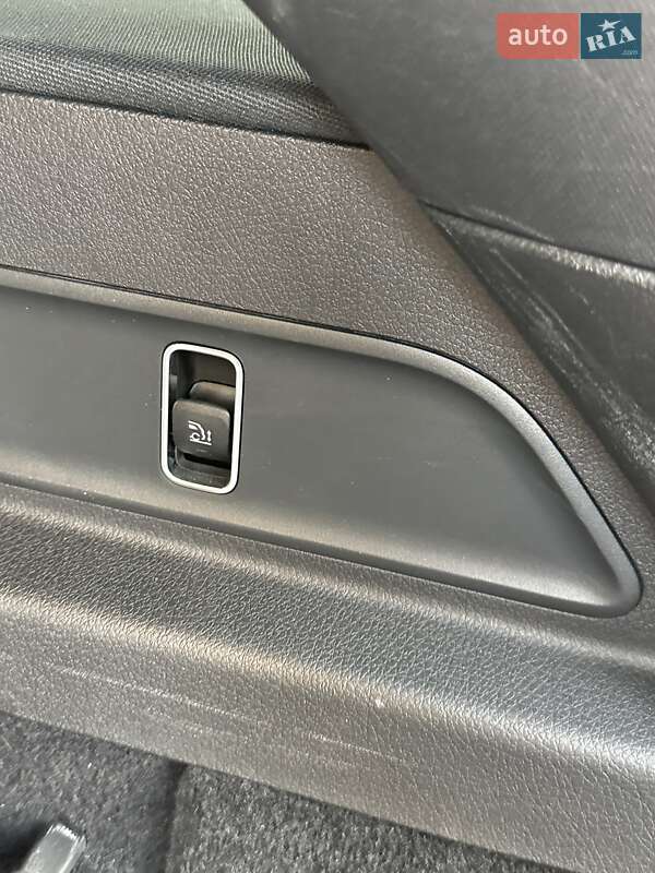 Позашляховик / Кросовер Mercedes-Benz GLE-Class 2020 в Києві