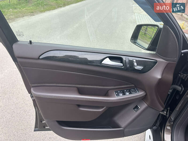 Позашляховик / Кросовер Mercedes-Benz GLE-Class 2016 в Луцьку
