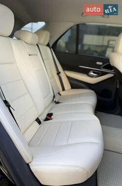 Позашляховик / Кросовер Mercedes-Benz GLE-Class 2019 в 