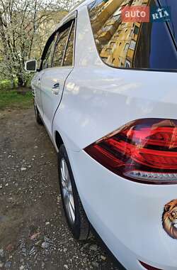 Внедорожник / Кроссовер Mercedes-Benz GLE-Class 2015 в 