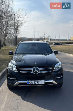 Внедорожник / Кроссовер Mercedes-Benz GLE-Class 2016 в 