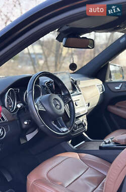 Внедорожник / Кроссовер Mercedes-Benz GLE-Class 2016 в 